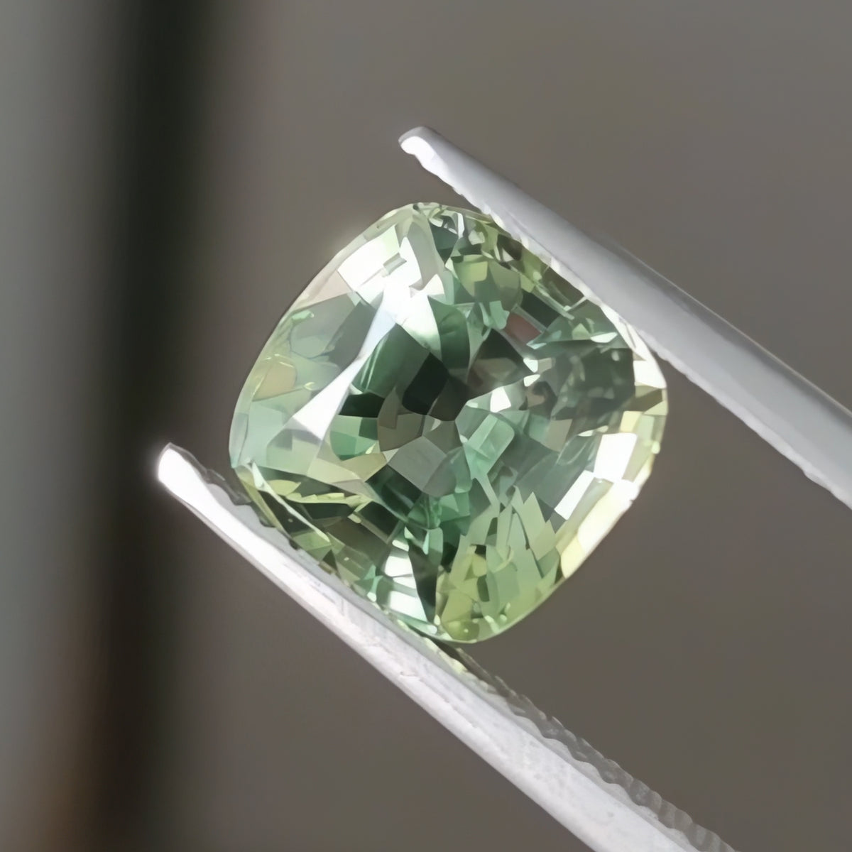 Green Sapphire Natural Mint 4point3 carat