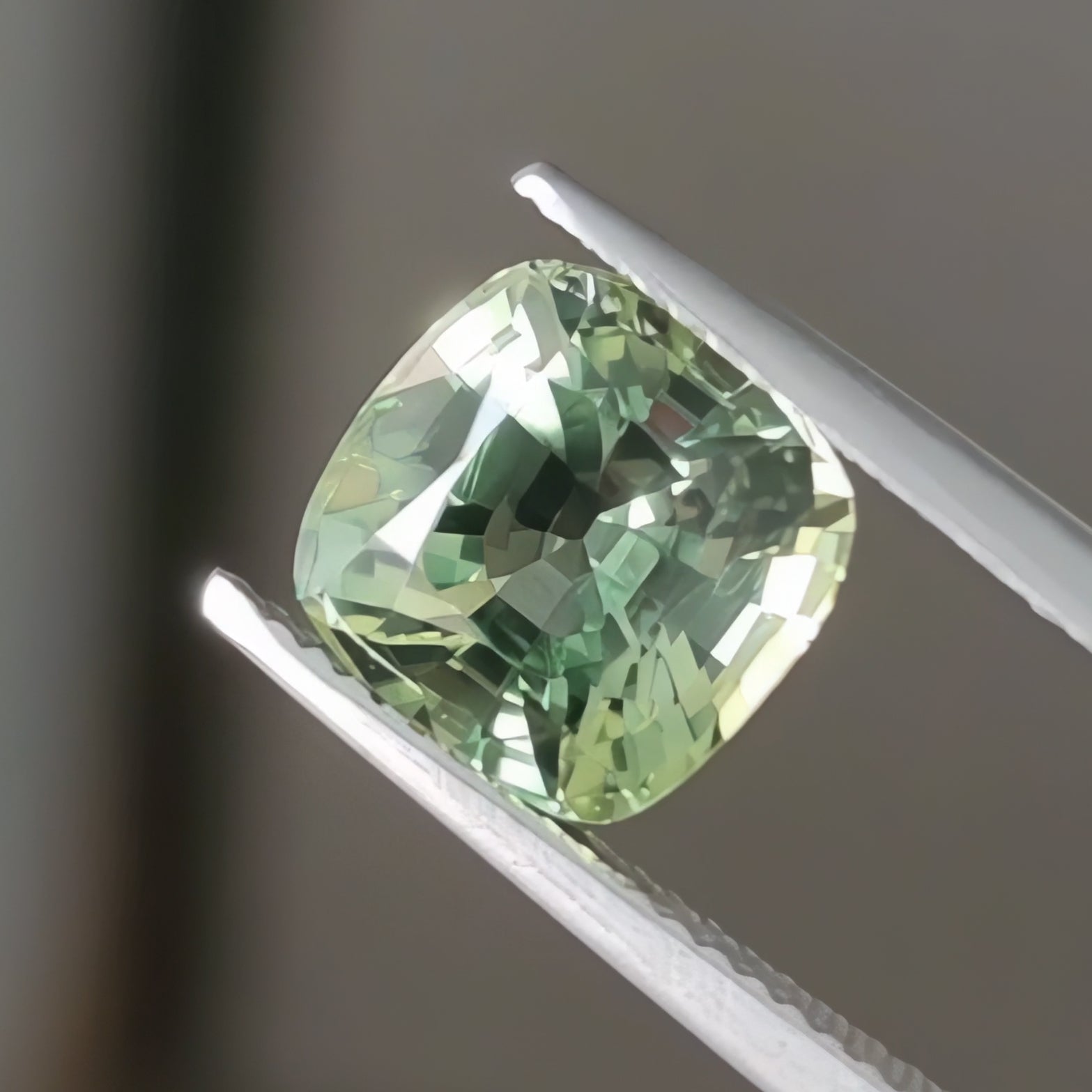 Green Sapphire Natural Mint 4point3 carat